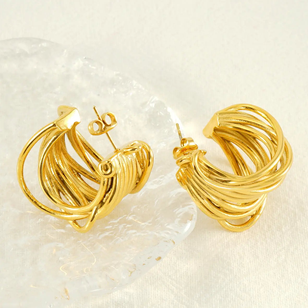 women gold earrings simple fashion design